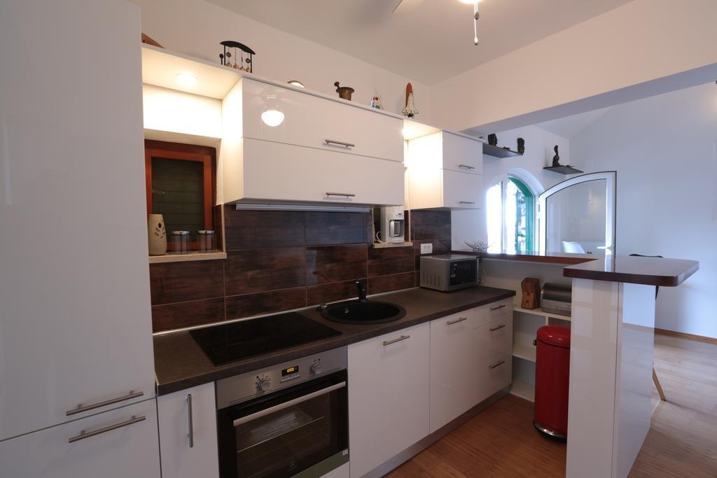 Cottage Holiday Home Omis Bagian luar foto